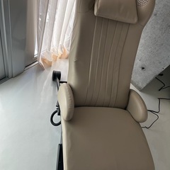 定価
25万/お値引き大歓迎！展示未使用品/リビングテクノロジー/Meuble Sound cure/体感音響装置内蔵パーソナルシアターチェア/ベージュ/LB-812-LBEI/ft9730mの画像