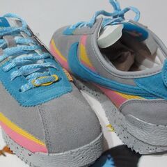 💗新品💗ナイキユニオンスニーカー💗オシャレですが落ち着いたデザインです　２６．５ｃｍの画像