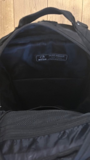 スポーツ Wolfpak
 35L Alpha Black Meal Prep Management