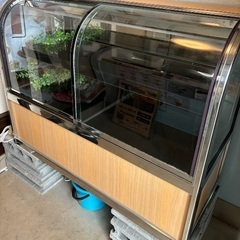 冷蔵ショーケース　業務用　前開きの画像