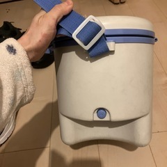 クーラーボックスジャグ付きの画像