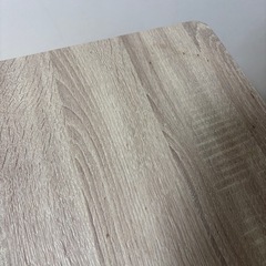 折りたたみデスクと折りたたみ椅子の画像