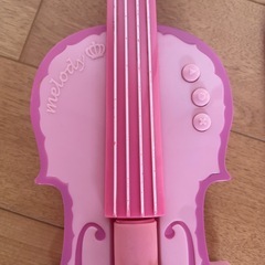 音の出るオモチャのバイオリンの画像
