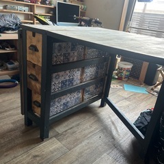 IKEAテーブルの画像