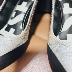 S-3：ディーゼル 24.0 ハイヒール パンプス シルバー メタリック　の画像