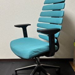 オフィスチェア ニトリ エルゴクエストの画像