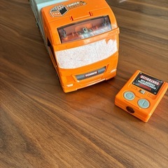 トミカ トラックの画像