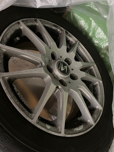 そのまま履ける！BLIZZAK 205/60R16 冬タイヤ ホイール付4本