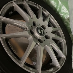 そのまま履ける！BLIZZAK 205/60R16 冬タイヤ ホイール付4本の画像