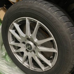 そのまま履ける！BLIZZAK 205/60R16 冬タイヤ ホイール付4本の画像