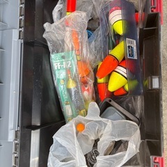 釣り道具など　工具箱付きの画像