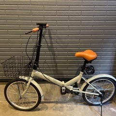 美品！ほぼ未使用！20インチ折り畳み自転車の画像
