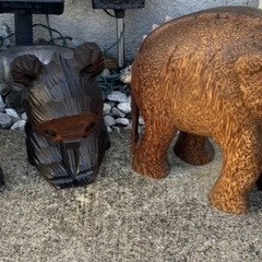 北海道　熊、象の置物の画像