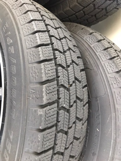 スタッドレスタイヤ 145/80R13 グッドイヤー アイスナビ7 2024年12月購入 アルミホイール 付き
