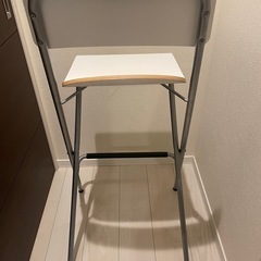 カウンターチェアー　折りたたみ椅子の画像
