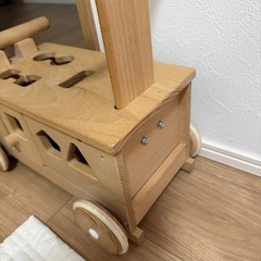 平和工業　森のパズルバス　Mocco 手押し車　木製　日本製の画像