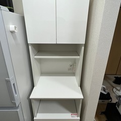 食器棚の画像