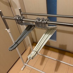 洋服　ラックの画像