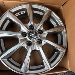 15インチアルミ　5穴の画像