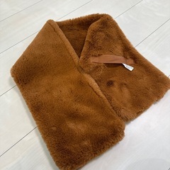 ふわふわモコモコのマフラー新品
の画像