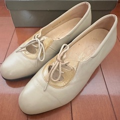 yoshinoya GINZA 23.5cm パンプスの画像