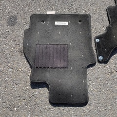 早いもの順  プレマシー  フロアシートの画像