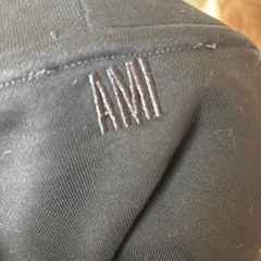 【本日手渡し】AMI 黒パーカー タグ付 玉戸駅の画像