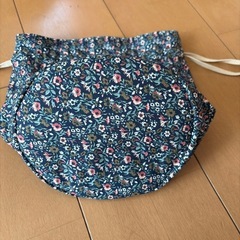 手提げバックの画像