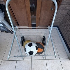 ボール入れの画像