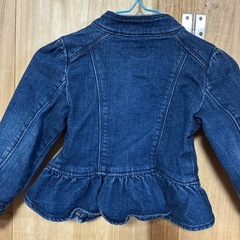 babyGapデニムジャケット✴︎2Tの画像