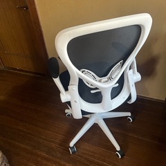 オフィスチェアの画像