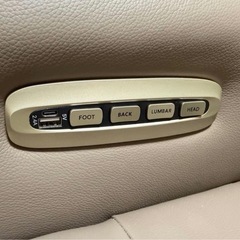 【極美品】【仙台発送】【送料・落札者ご負担】ニトリ 4モーター リクライニングチェア LE01-2（本革）の画像