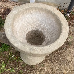 石臼、コンクリート？餅つき？無料引き取り可能な方の画像