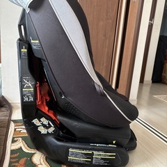 Combi コンビ ゼウスターンEG ZZ チャイルドシートの画像