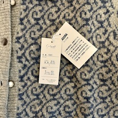 スワールパターン ボタン付きカーディガン Lサイズの画像