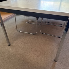 テーブルの画像