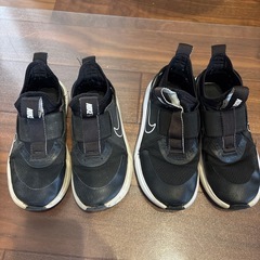 NIKE スニーカー　18cm 20cm  2足の画像
