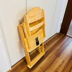 KATOJIカトージ 木製ハイチェア CENA ステップ切り替え（ナチュラル）品番:22405
の画像