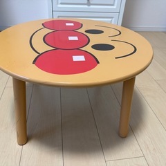 【安い】アンパンマンのテーブルの画像
