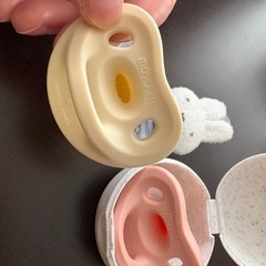 おしゃぶり2個(3ヶ月〜6ヶ月)の画像