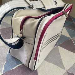 adidasスポーツバック
の画像