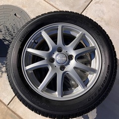 スタッドレスタイヤ　4穴ホイール付きの画像