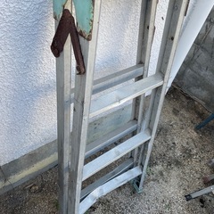 脚立四段　中古の画像