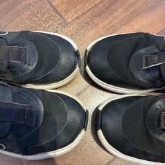 NIKE スニーカー　18cm 20cm  2足の画像