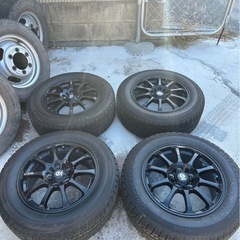 スタッドレスタイヤの画像