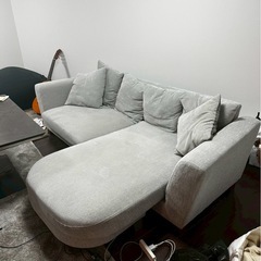 高級ソファ L字　ライトグレー 3人掛け 広めの画像