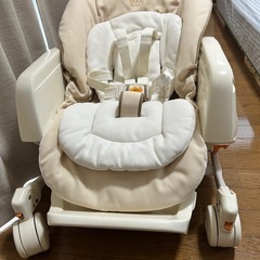 清掃洗濯済　コンビ　ハイローチェアクリーム色 ベビーチェア リクライニング機能付の画像