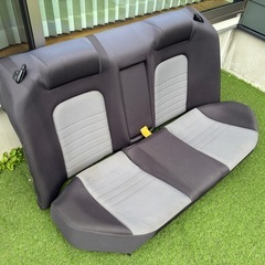 ER34 スカイライン  リアシート　4ドア　ターボの画像