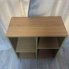 【無料】本棚　キャスター付きの画像