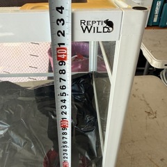 爬虫類用　ゲージ　　中古の画像